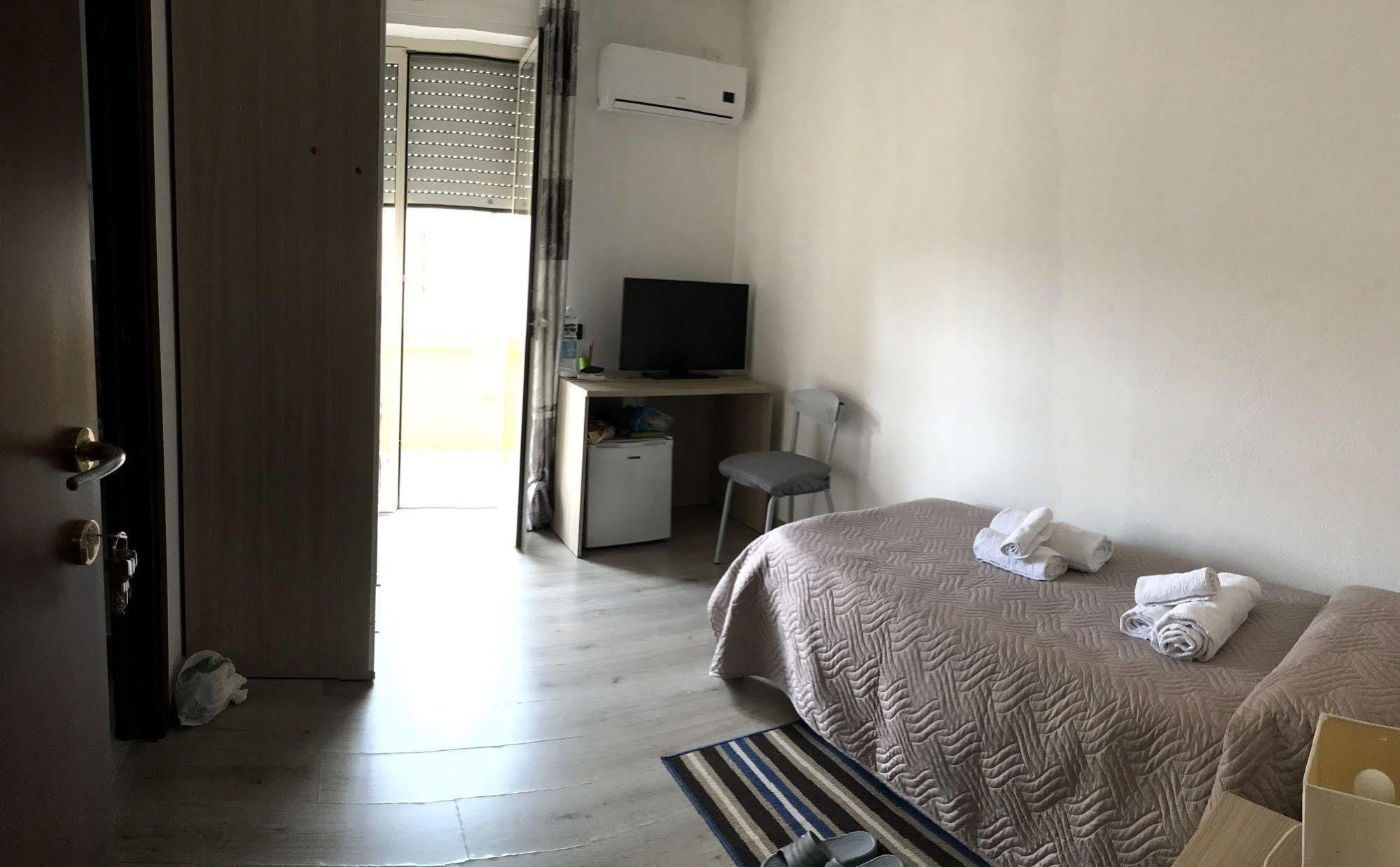 Raxul Room Sestu Екстериор снимка