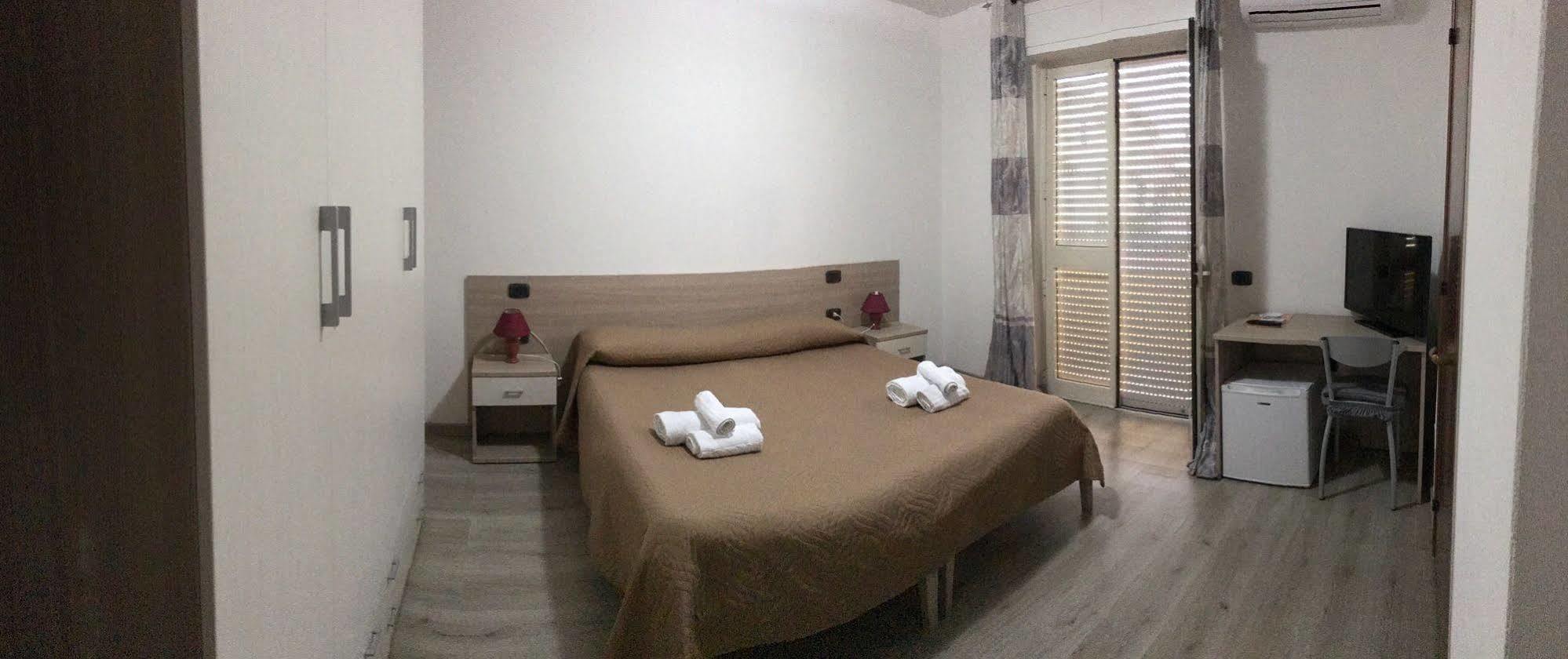 Raxul Room Sestu Екстериор снимка